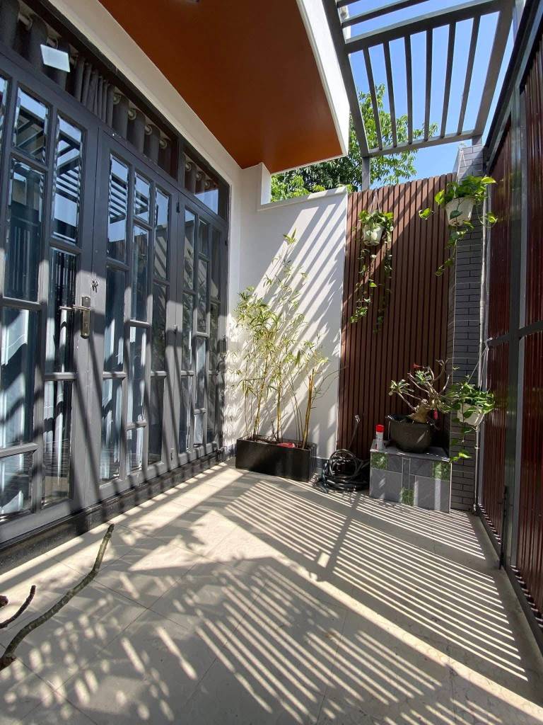 NHÀ 2 TẦNG - MÁI BTCT - MỚI XÂY ĐƯỜNG 8 LONG PHƯỚC - 3,79 TỶ